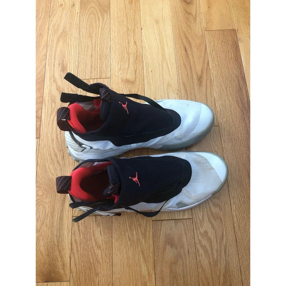 Nike Air Jordan size 11.5 Jumpman React Basketball Shoes White Black CI3794-100